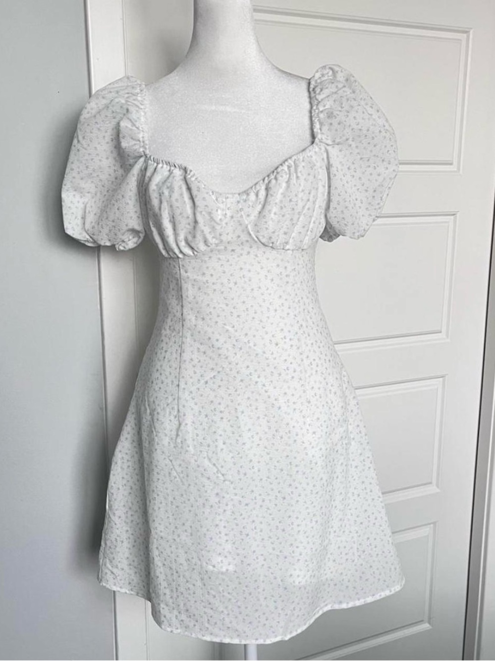 H&M White Puff-Sleeve Mini Dress with Dainty Floral Print